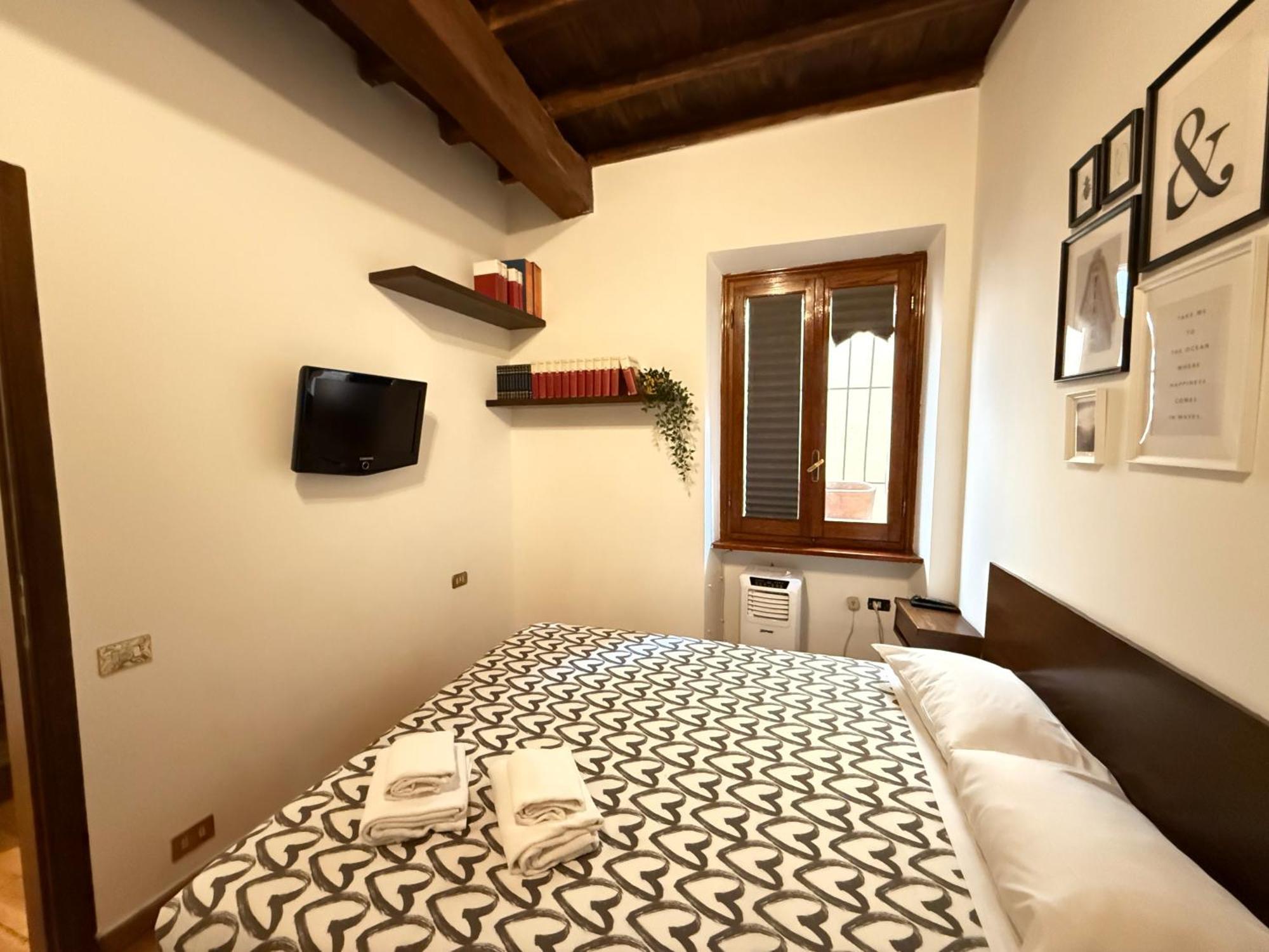 Lovelyapt Pantheon Rome Exterior photo